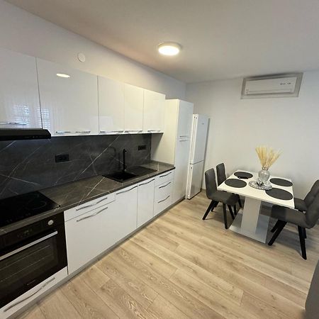 Apartman Iko Makarska Exterior foto